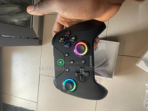 Lenovo Xbox One Controllers photo 3