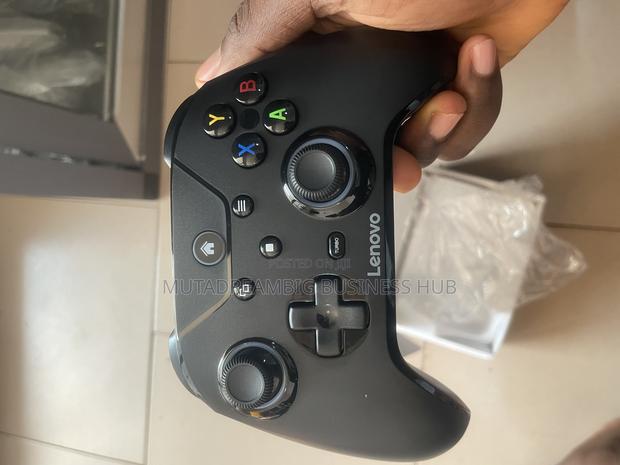 Lenovo Xbox One Controllers photo 5