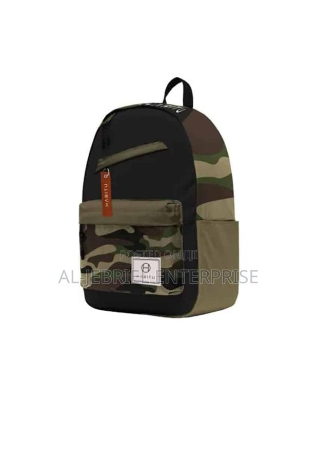 Habitu Polyester Backpack 15.6′′ Camouflaged · Photo 3