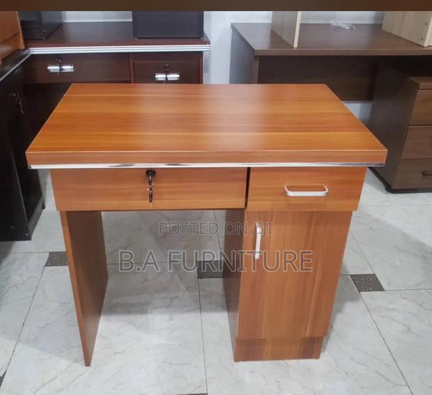 Office Desk · Photo 2