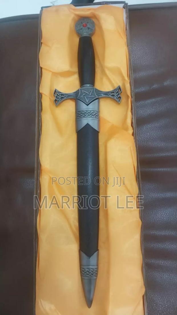 Short Swords/ Medieval Dagger · Photo 4