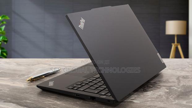 New Laptop Lenovo ThinkPad E14 Gen 4 8GB Intel Core I7 SSD 512GB photo 2