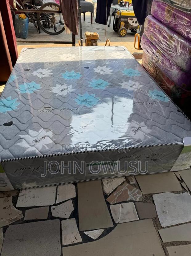 10inches Double Mattress for Sale · Photo 2