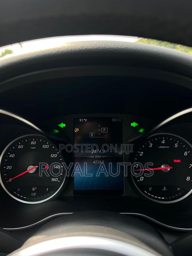 Mercedes-Benz C300 2020 Black photo 8