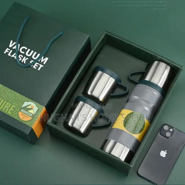 Vacuum Flask · Photo 4