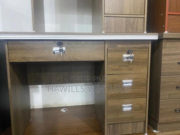 Office Desk Furniture · Photo 2