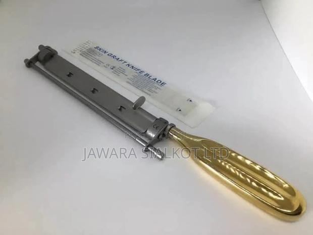 Skin Grafting Knife Handle, Golden Handle , With 1 Blade · Photo 3