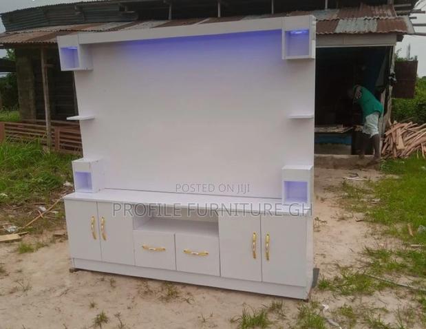 Plywood and Sticker Tv Stand 5 Feet Long · Photo 2