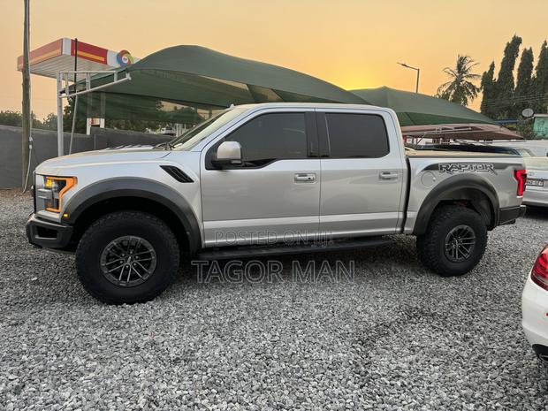 Ford F-150 2020 Silver