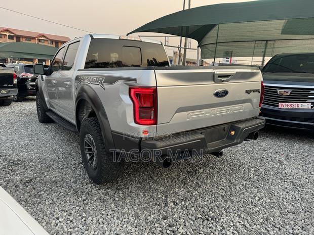 Ford F-150 2020 Silver