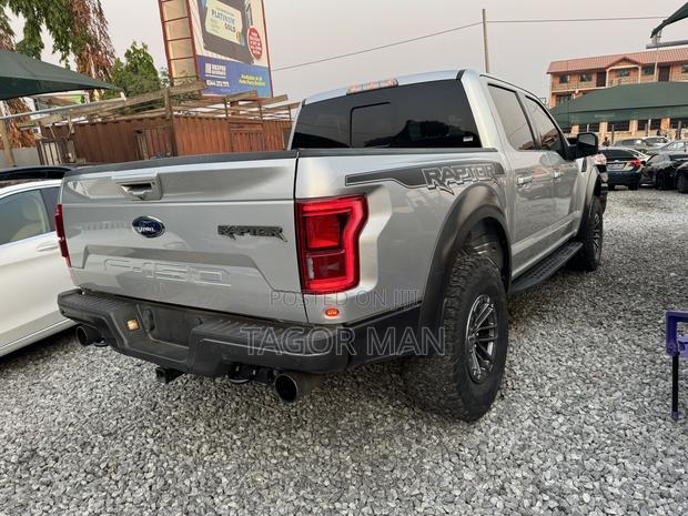 Ford F-150 2020 Silver