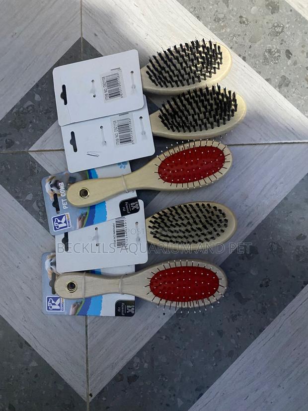 Quality Dog Brush’S Available · Photo 3