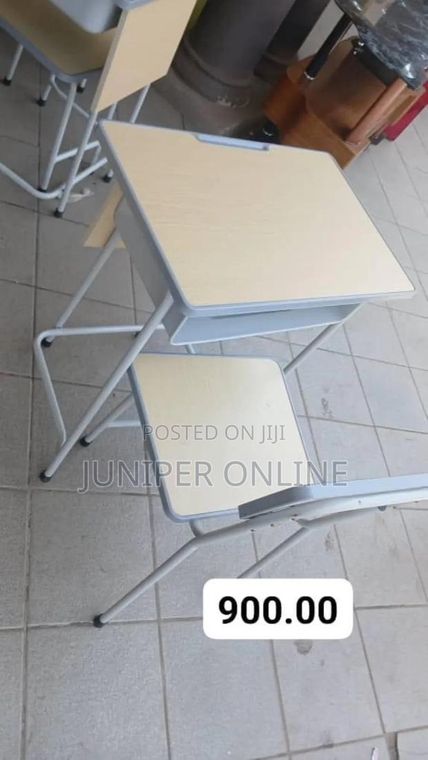 School Desk Table and Chair Sempei · Photo 2