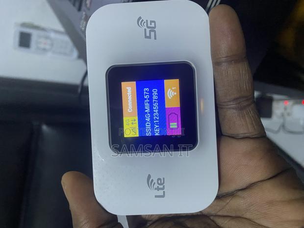 Universal Unlocked 4g/5g MIFI Modem With Screeb photo 2
