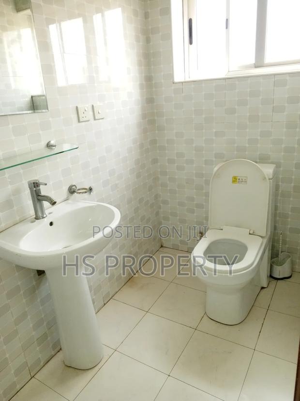 Furnished 3bdrm Apartment in Dzorwulu for rent photo 12
