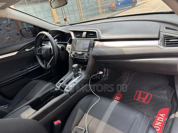 Honda Civic EX-T 4dr Sedan (1.5L 4cyl) 2017 Gray