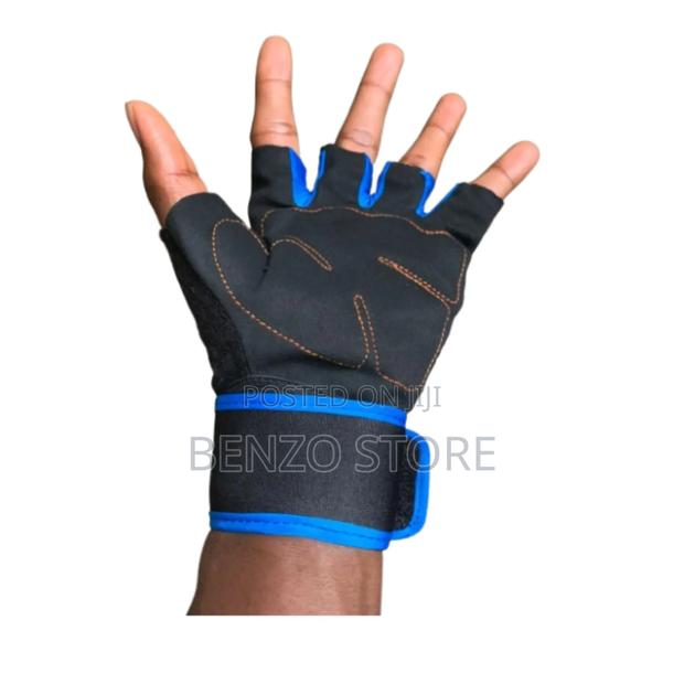 Half Fingers Hand Gloves For Gym, Military And Motor Riding · Photo 4