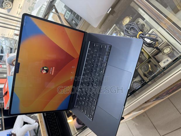 Laptop Apple MacBook Air 2023 M2 8GB Apple M2 SSD 256GB