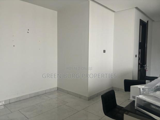 5bdrm House in East Legon for rent photo 17