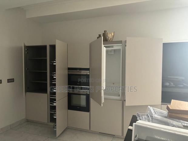 5bdrm House in East Legon for rent photo 15