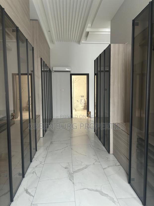 5bdrm House in East Legon for rent photo 12