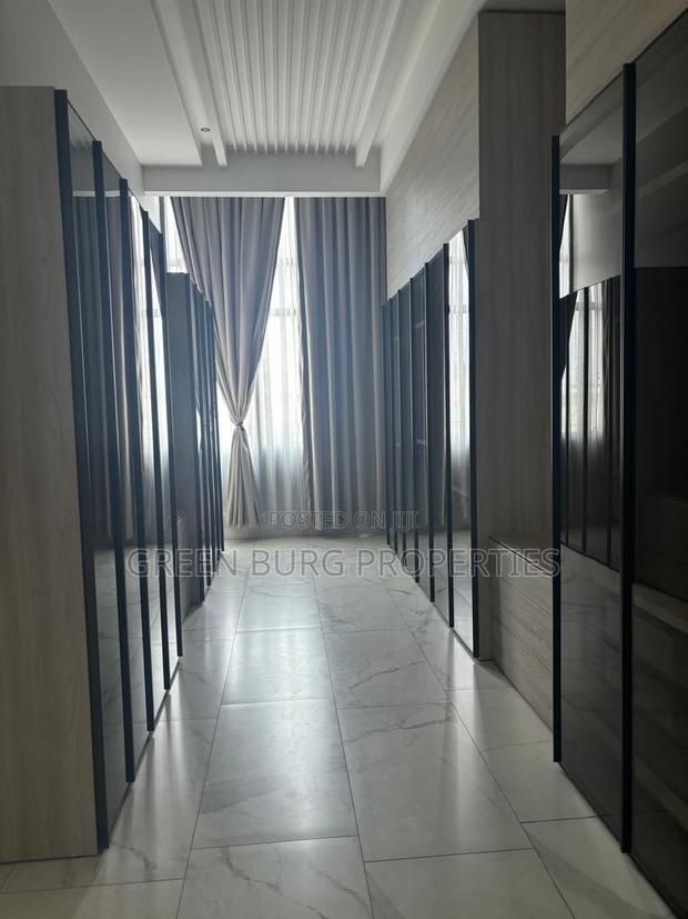 5bdrm House in East Legon for rent photo 13