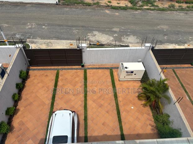 5bdrm House in East Legon for rent photo 4