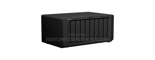 DS1821+ -Synology DS1821+ 8 Bay · Photo 4