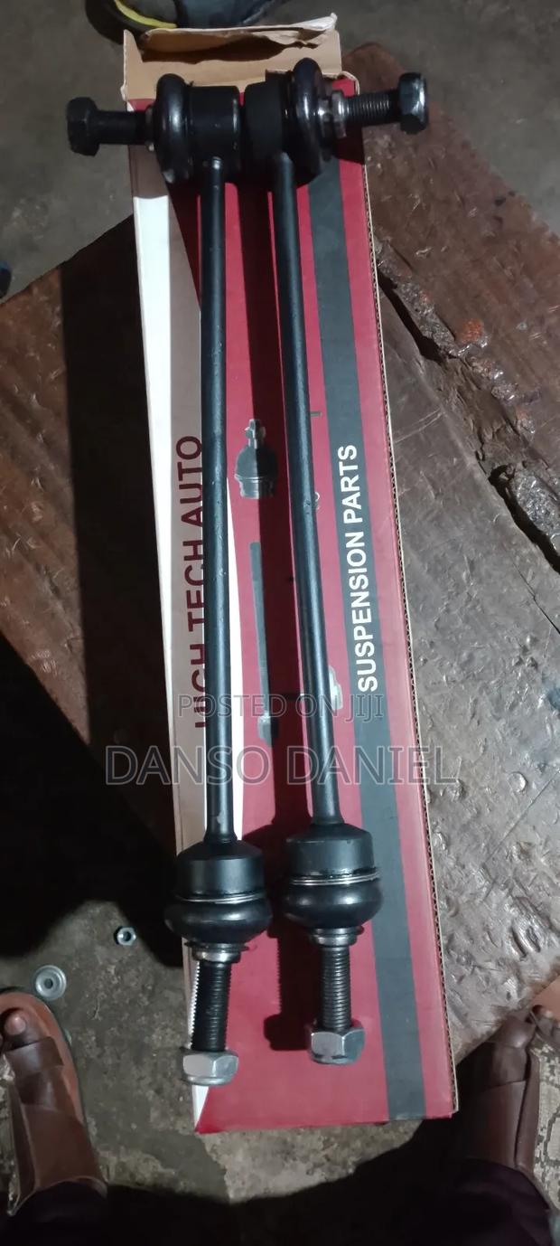 Land Rover LR3 Front Link Bar photo 2