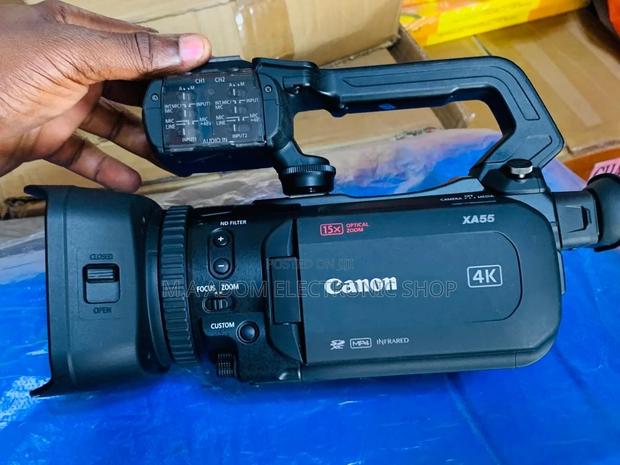 Canon Xa 55 UHD Professional Camcorder · Photo 2