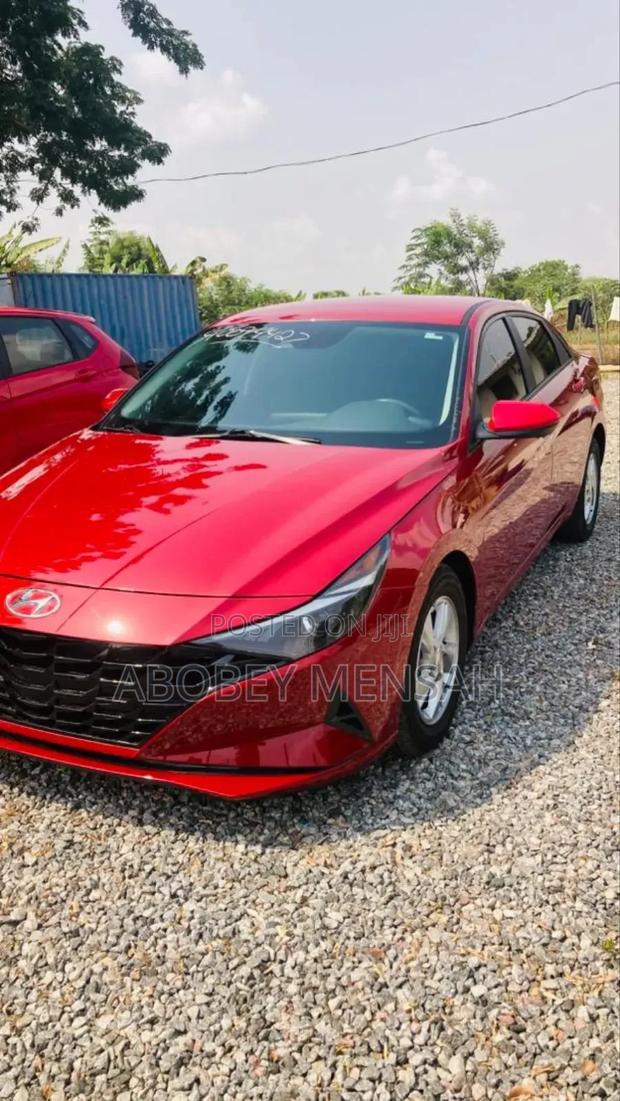 Hyundai Elantra SE 2021 Red