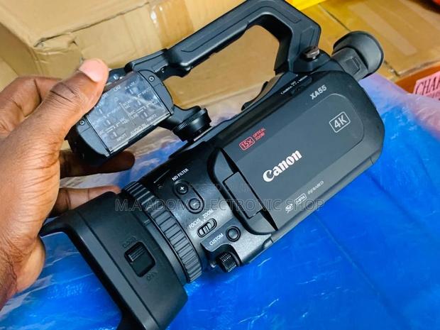 Canon Xa55 Power, Uncompromised Mobility · Photo 2