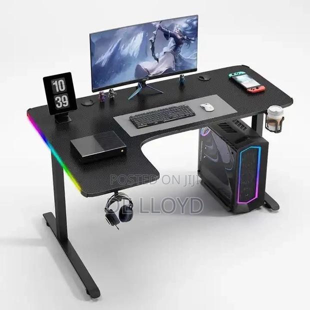 L Shaped Table With RGB photo 5