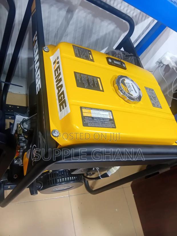 4 Inches Yellow Water Pump · Photo 2