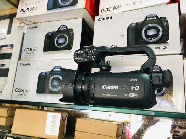 Canon XA25 SDI/HDMI Video Camera: Elevate Your Storytelling · Photo 2