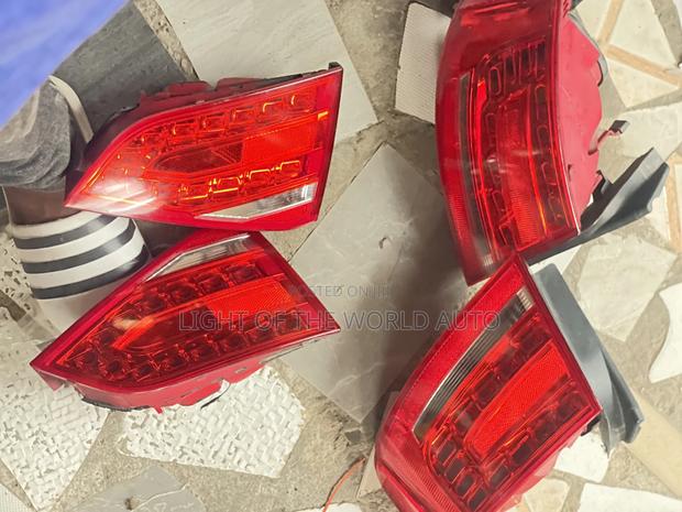 Audi A4 3.0 TDI (2008) Taillight Complete