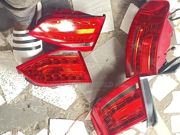 Audi A4 3.0 TDI (2008) Taillight Complete