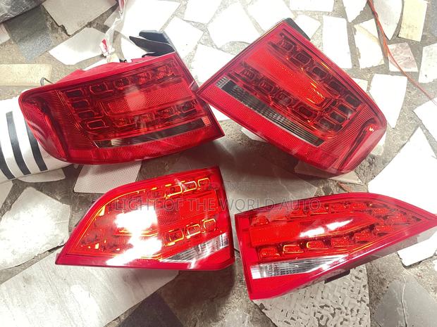 Audi A4 3.0 TDI (2008) Taillight Complete