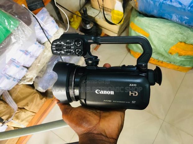 Canon XA10 Professional Camera: The Compact Powerhouse · Photo 2