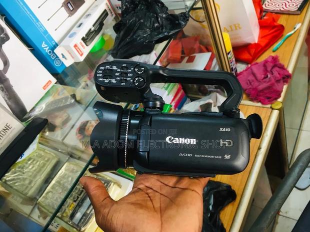 Canon XA10 Professional Video Camera: Power in Your Pocket · Photo 2