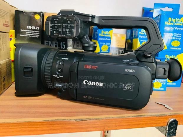 Canon XA55: Clarity, Compact Convenience · Photo 2
