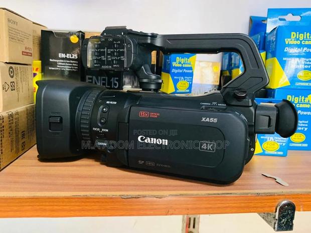 Canon XA55 Uhd Camcorder: Vision, Compact Form · Photo 2