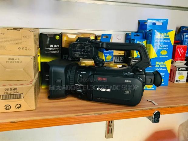 Canon XA55: Cinematic Power in Your Hands · Photo 2