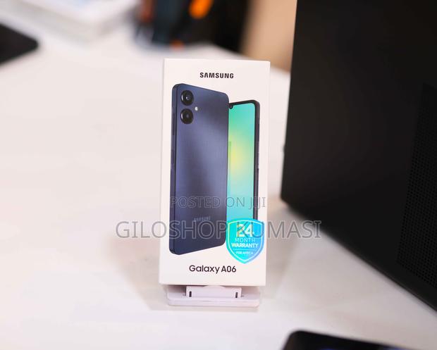New Samsung Galaxy A06 128 GB Black photo 2