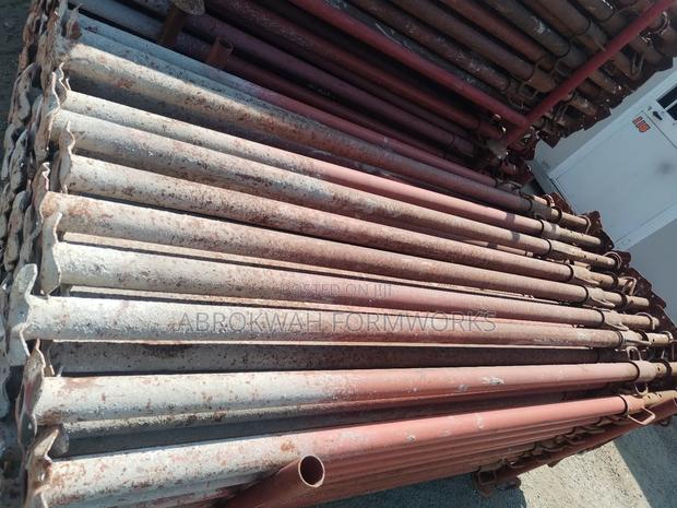 Metal Pipes/Acrojacks/Props/Jacks photo 4