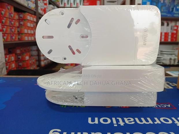 Dahua Plastic Junction Box · Photo 3