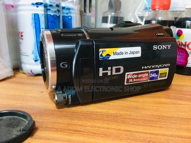 Capture Life Adventure With 240GB of Freedom:Sony HDR-XR550 · Photo 2