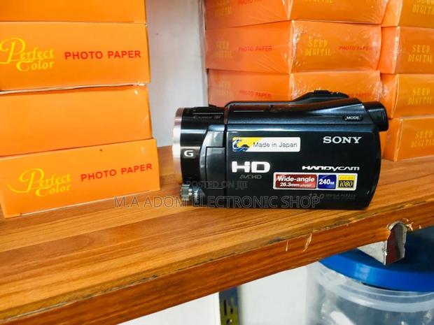 Brand New Sony HDR-XR550: Affordable 1080p FHD Video Camera · Photo 2