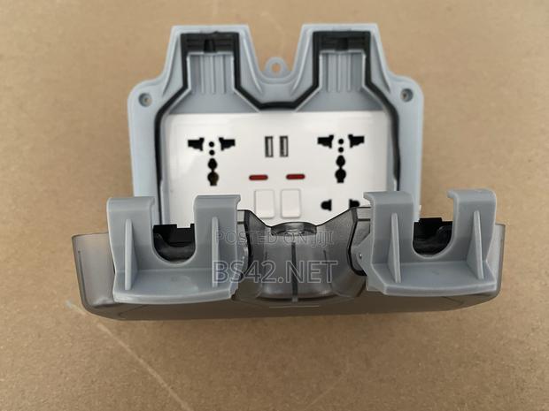 Weatherproof Outdoor Socket photo 3