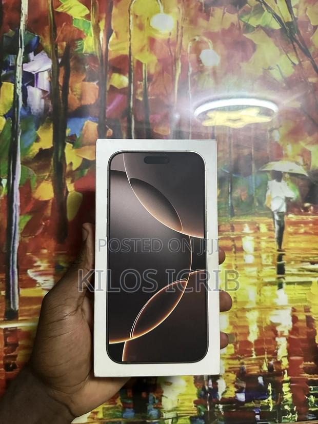 New Apple iPhone 16 Pro Max 256 GB Gold